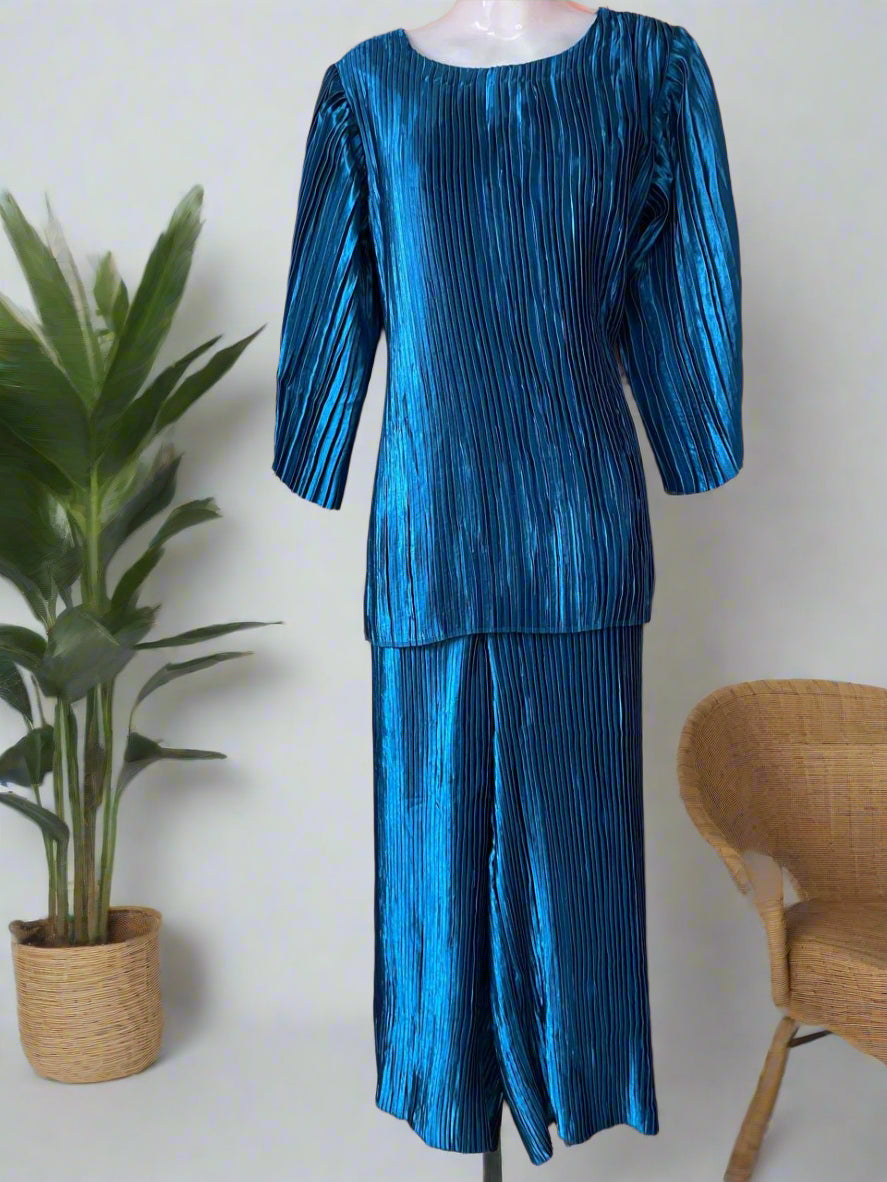 Nebulla Pleated Coord Set-Blue