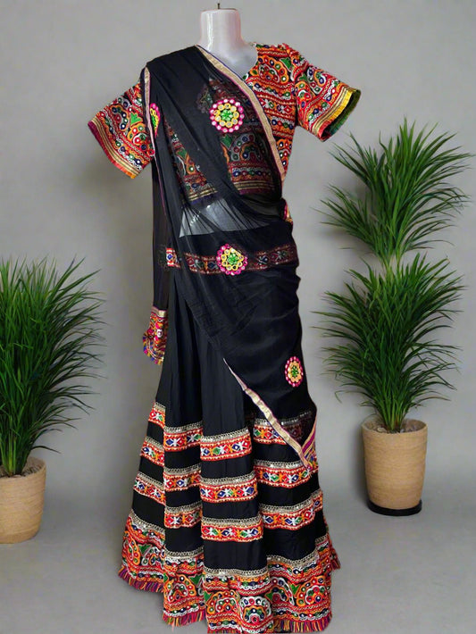 Gamthi chaniya choli